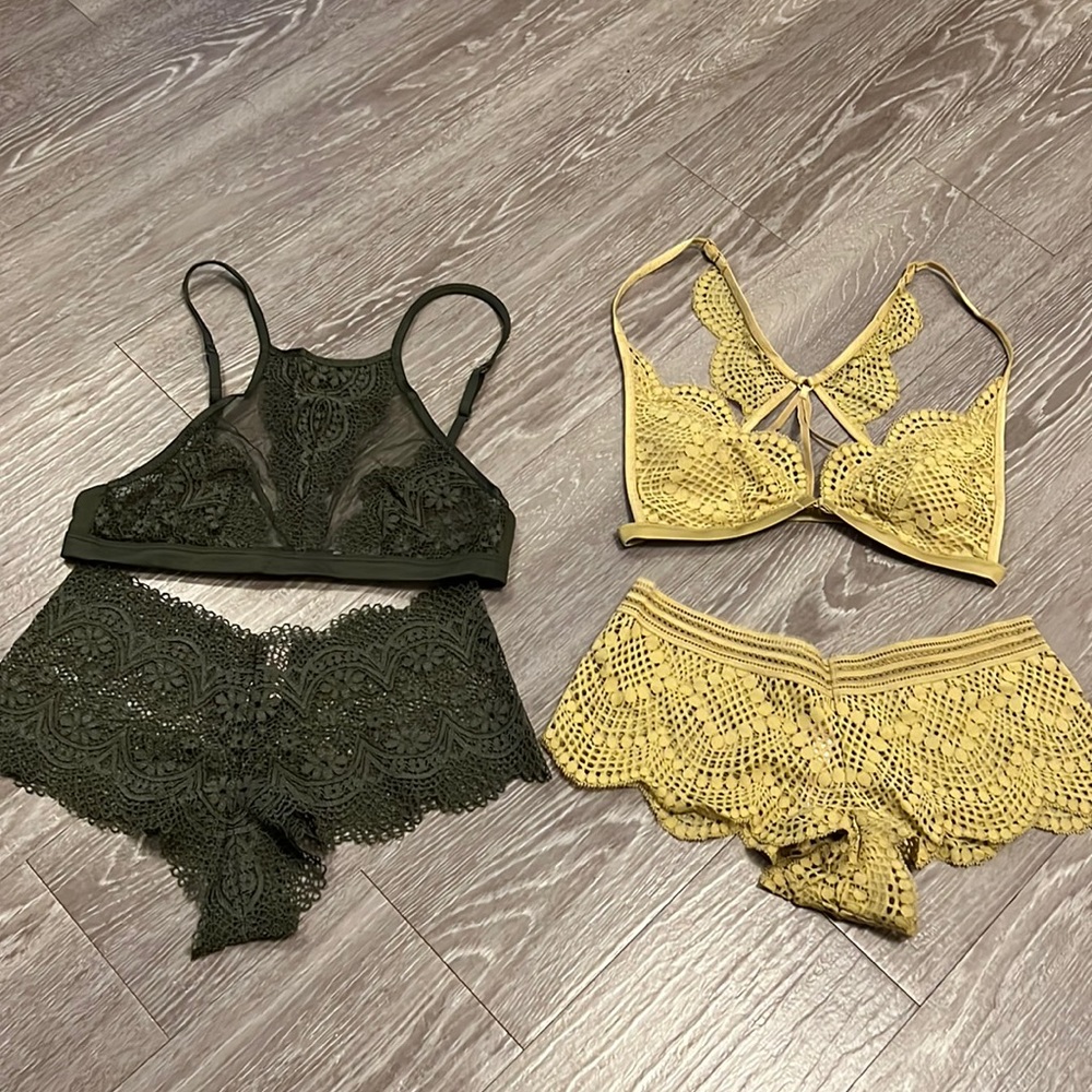 Victoria’s Secret bralette and panties bundle